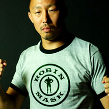 2010 MONSTER/CCP MUSCULAR-T SUMMER COLLECTION. ロビンマスク サークル トリムT グレー(フロントプリント)